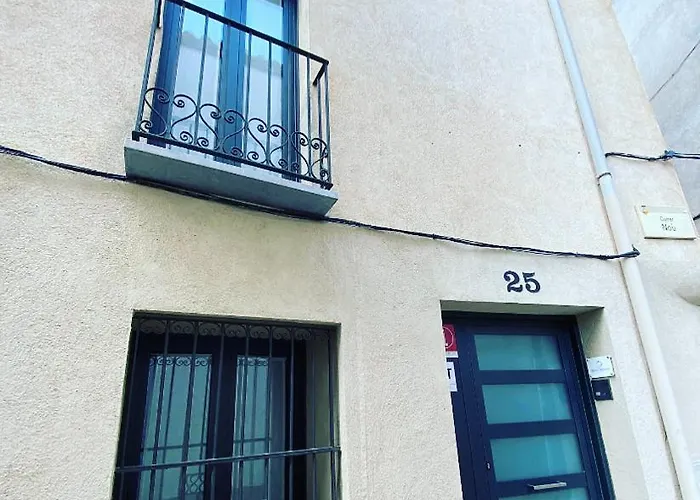 Casa De Poble Termes Romanes