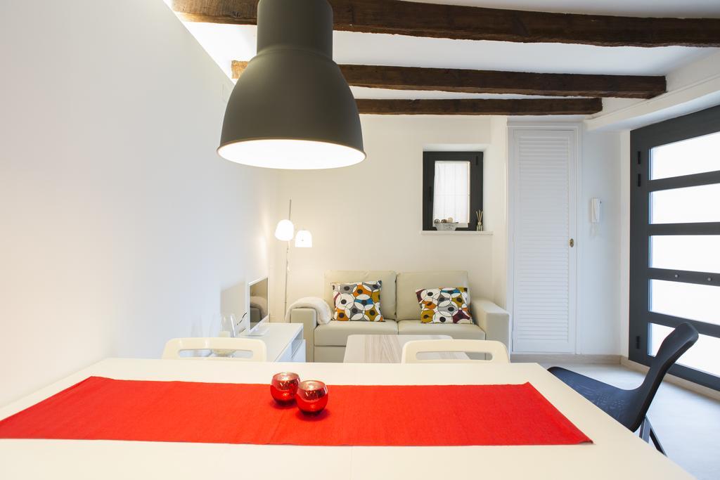 Casa De Poble Termes Romanes